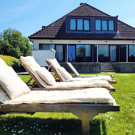 Apartment Strandnahe Luxus-ferienwohnung Mit Terrasse Und Parkplatz Scharbeutz